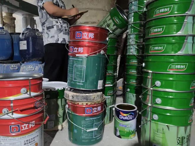 重慶破獲特大假冒涂料案，立邦、多樂士、三棵樹等知名品牌遭侵權(quán)